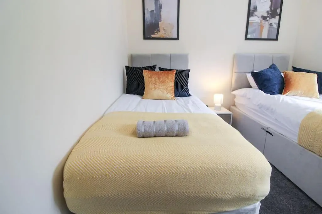 Modern 3 Bed, Contractors Welcome, Bradford Holiday home Bradford (West Yorkshire)