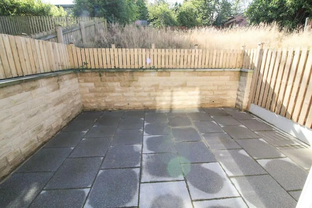 Modern 3 Bed, Contractors Welcome, Bradford 0*, Bradford (West Yorkshire) United Kingdom