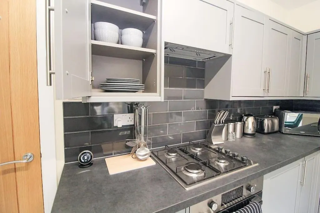 Holiday home Modern 3 Bed, Contractors Welcome, Bradford