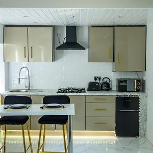  Apartment Luxe Bradford
